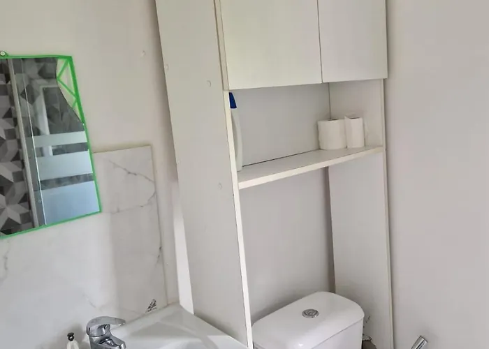 Petit Studio, Pour Personne